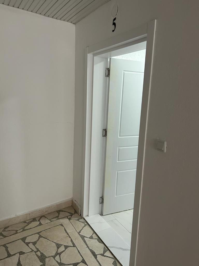 Apartments Doda Улцин Екстериор снимка