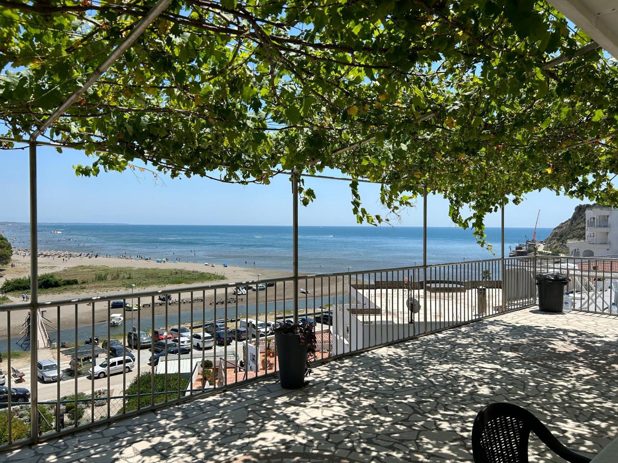 Apartments Doda Улцин Екстериор снимка
